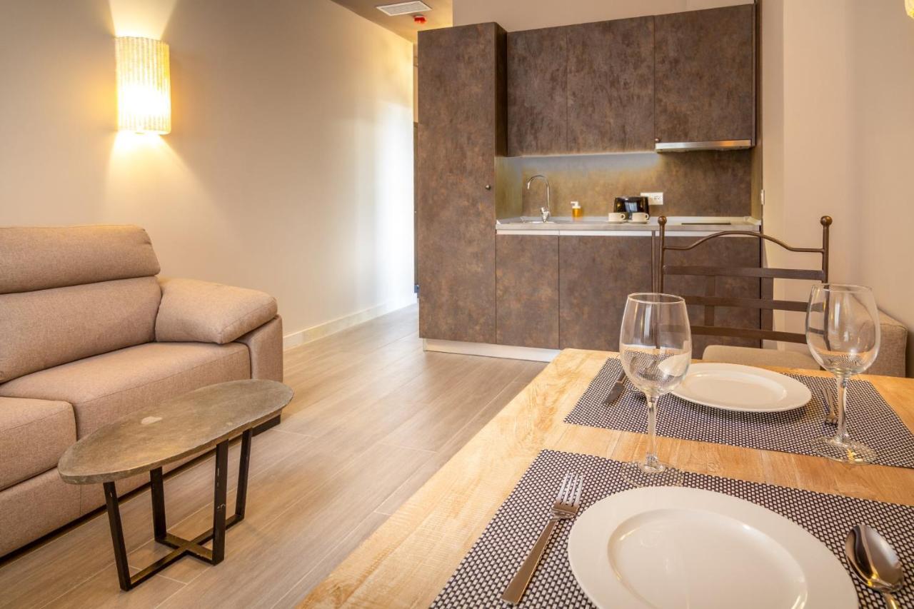 Apartamentos Sevilla Este By Qhotels ภายนอก รูปภาพ