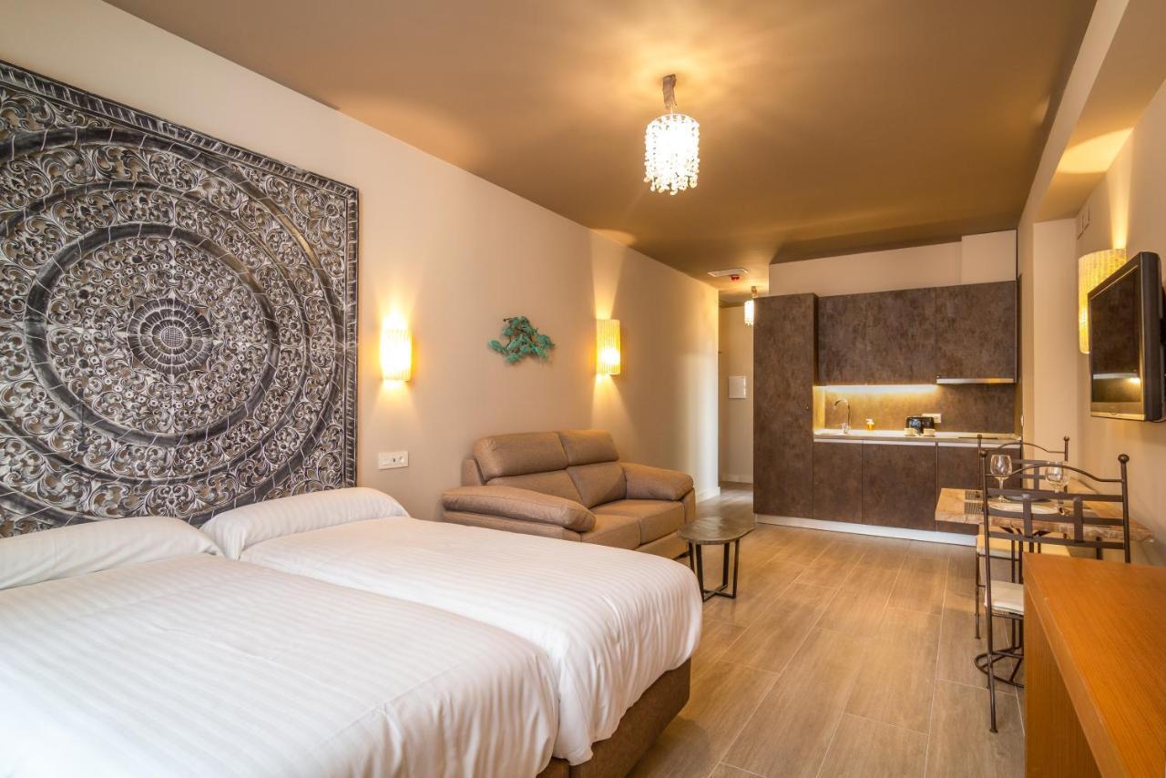 Apartamentos Sevilla Este By Qhotels ภายนอก รูปภาพ